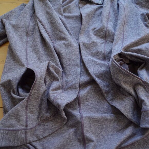 Lululemon Rulu Rally Wrap Size 12 - Picture 8 of 13